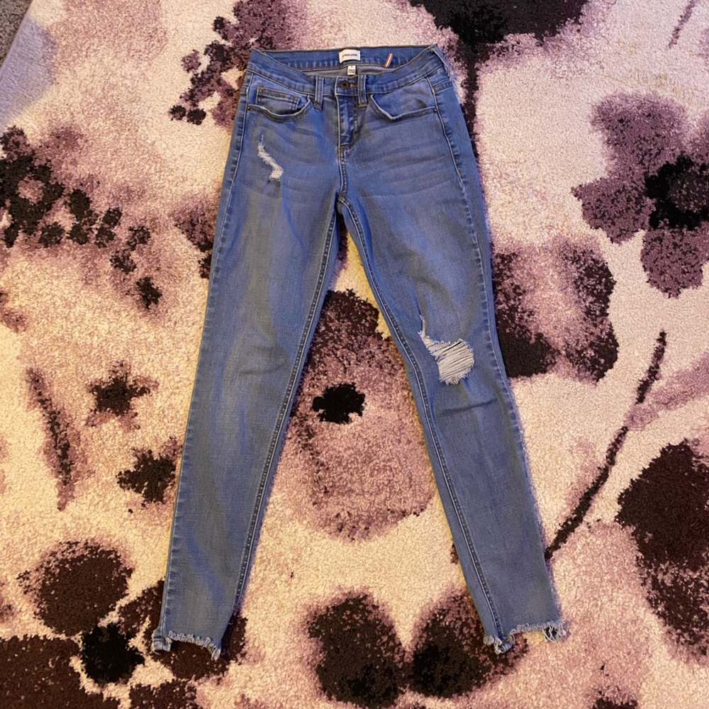 Sneak Peek jeans